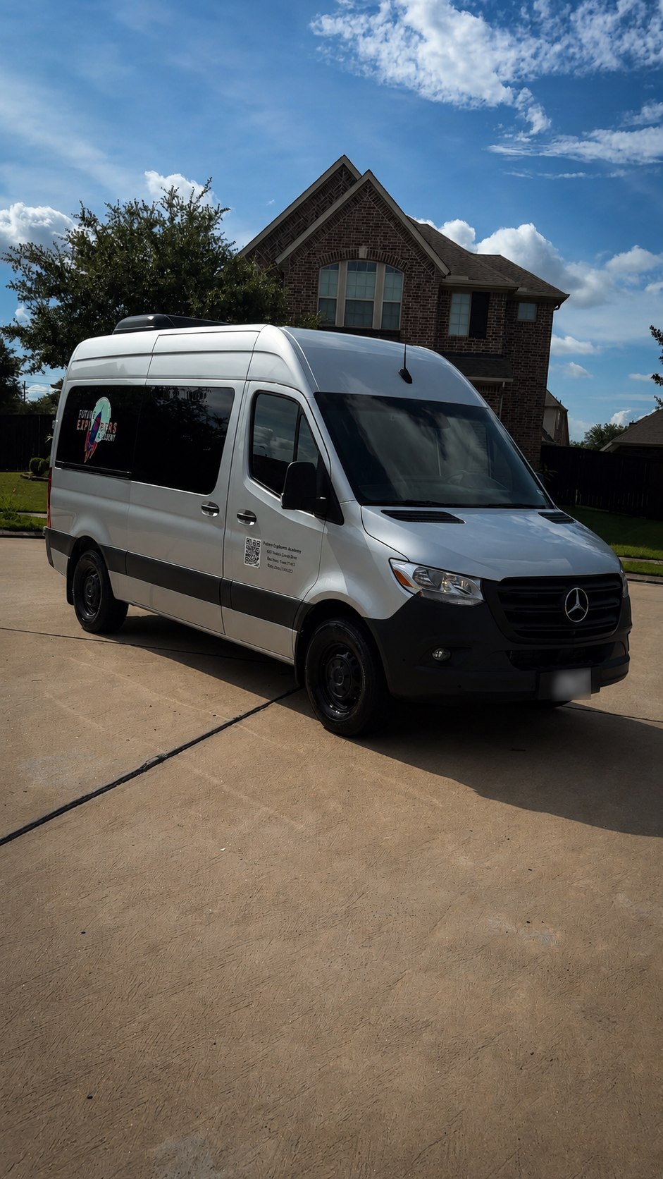 Sprinter Van - Rear 3/4 View
